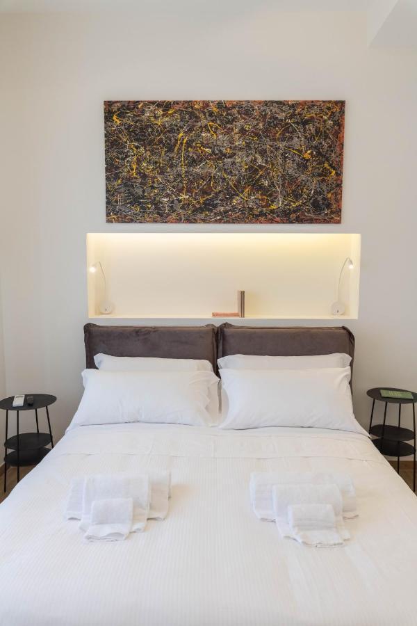 רומא Colosseo Brightful Apartment With Rooftop מראה חיצוני תמונה